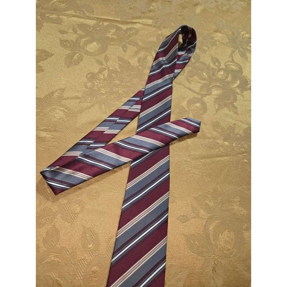 Croft & Barrow Mens Necktie Burgundy Grey Gold Diagonal Striped Polyester Tie